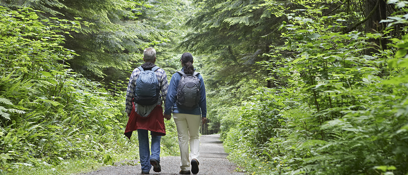 spiritus-financial-couple-in-forest.png